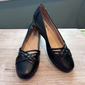 Life Stride Women’s Crisscross Detail Black Slip-On Ballet Flats Size 8W NWOB